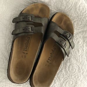 Narrow 41 Birkenstocks